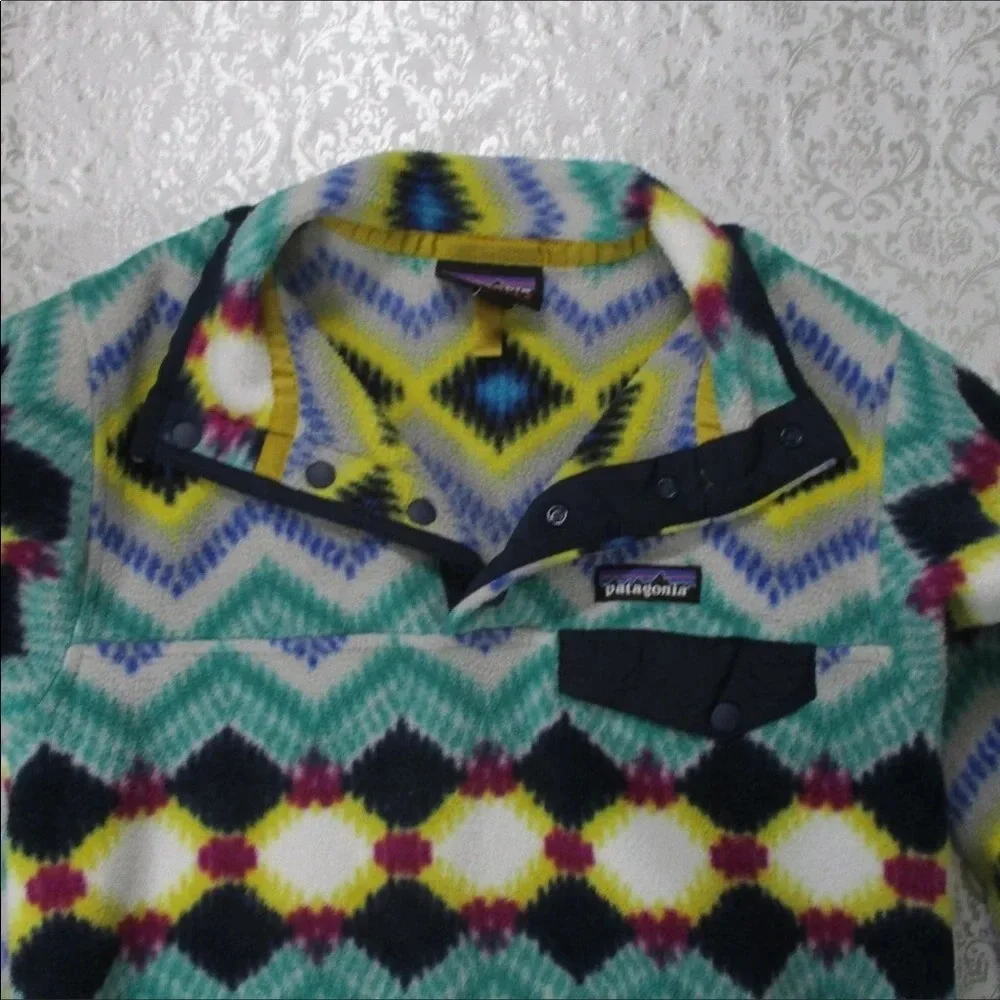 PATAGONIA Synchilla Geo Chevron Snap T Pullover Size XXS